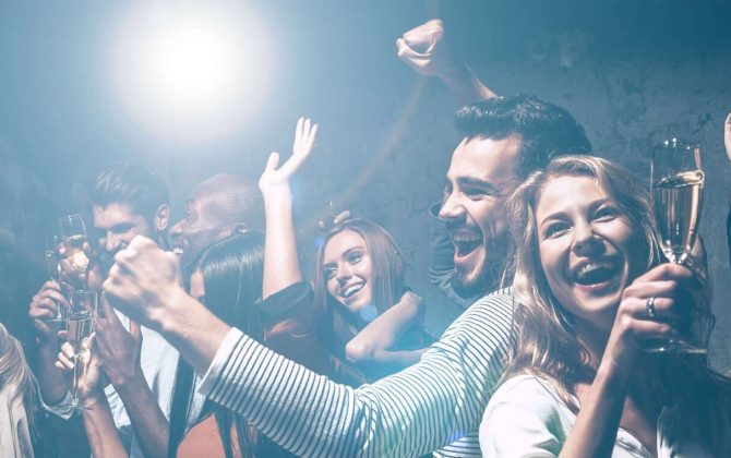 bar-nightclub-wristbands-bg-1536x760