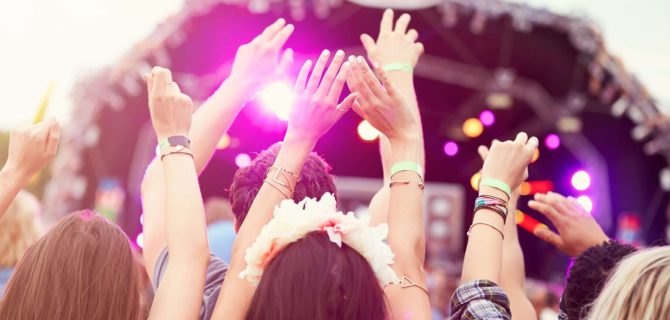 festival-event-wristbands-bg-1536x760